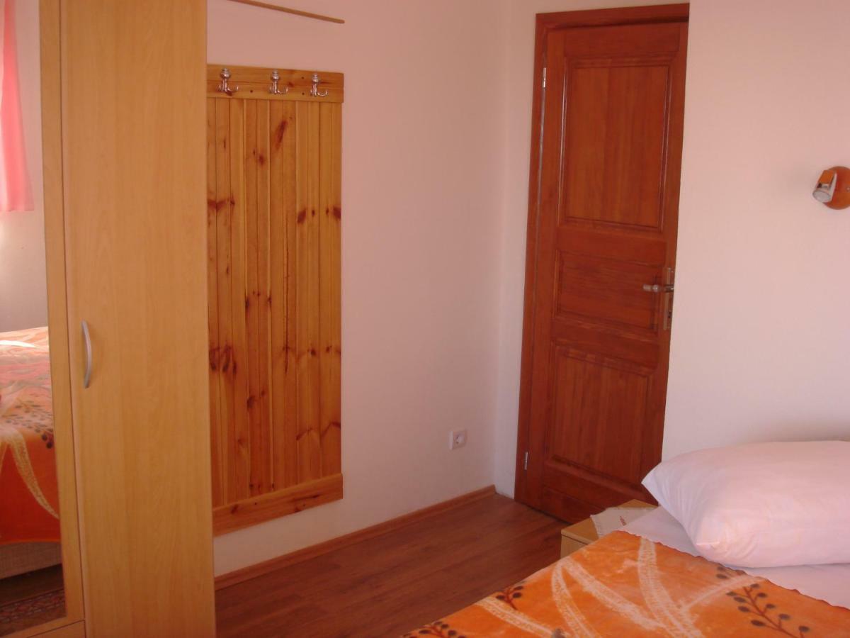Apartmani Tanja Sveti Juraj Exterior photo